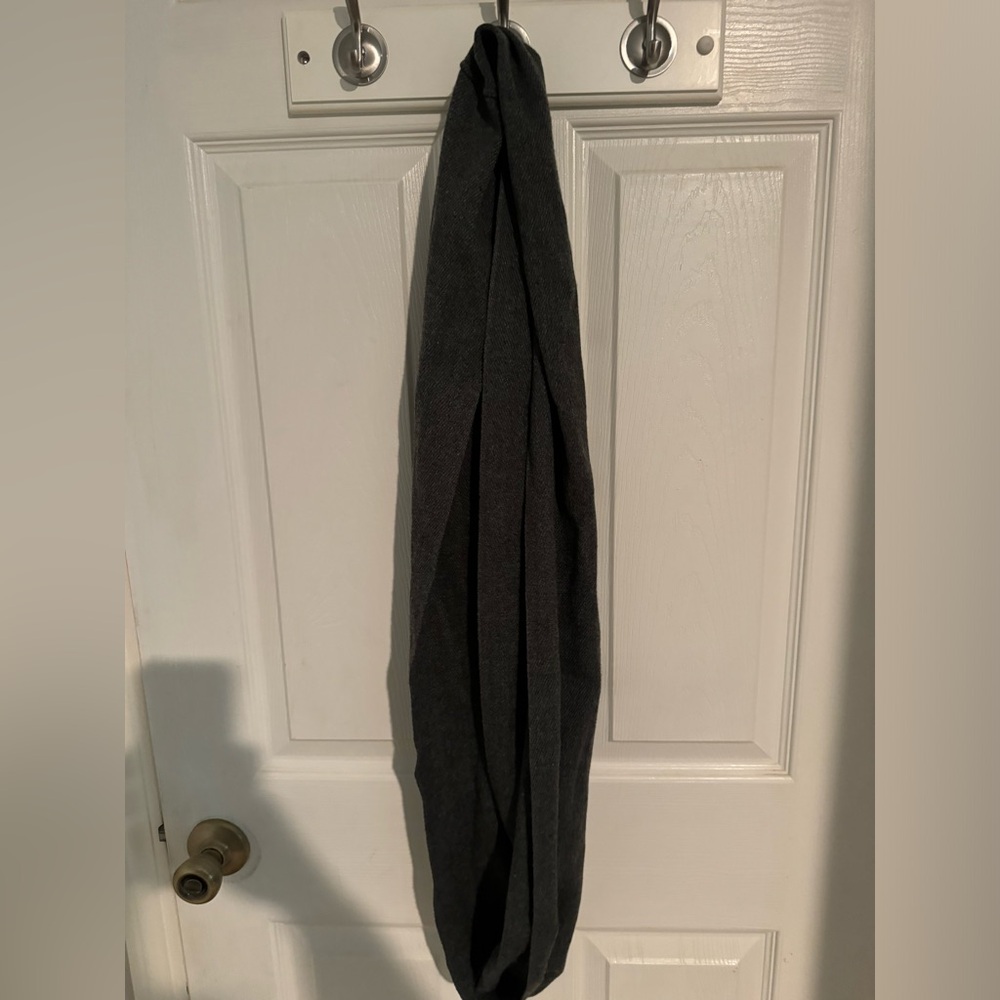 Charming Charlie Gray ∞ Scarf